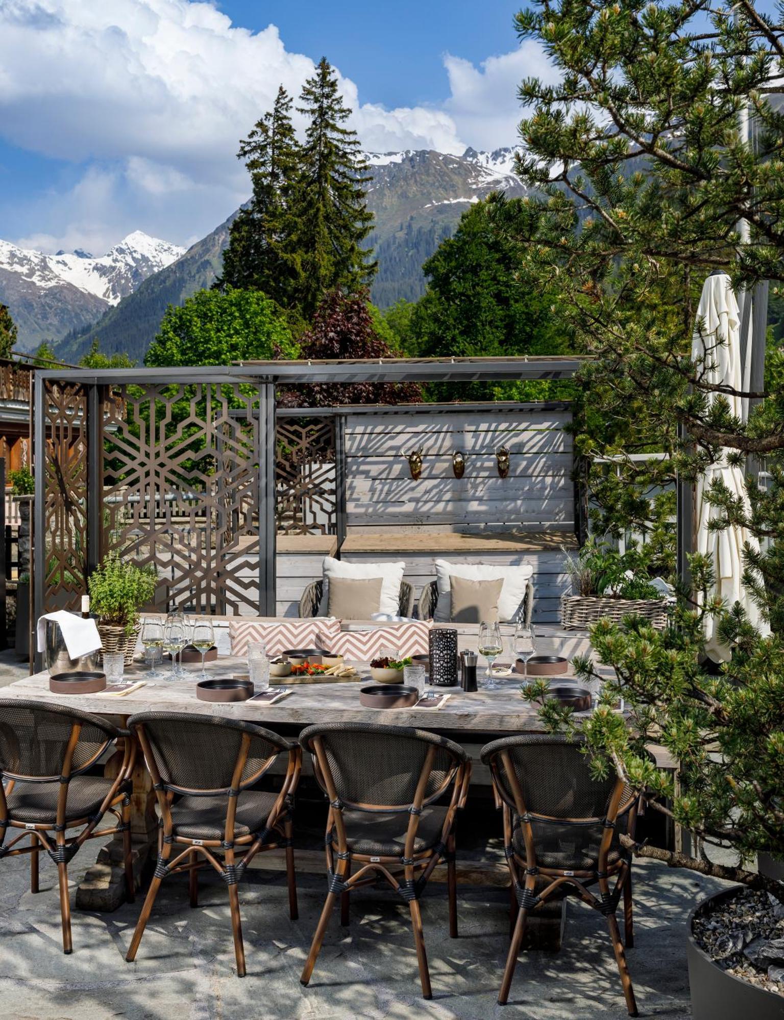 Hotel Piz Buin Клостерс Екстериор снимка