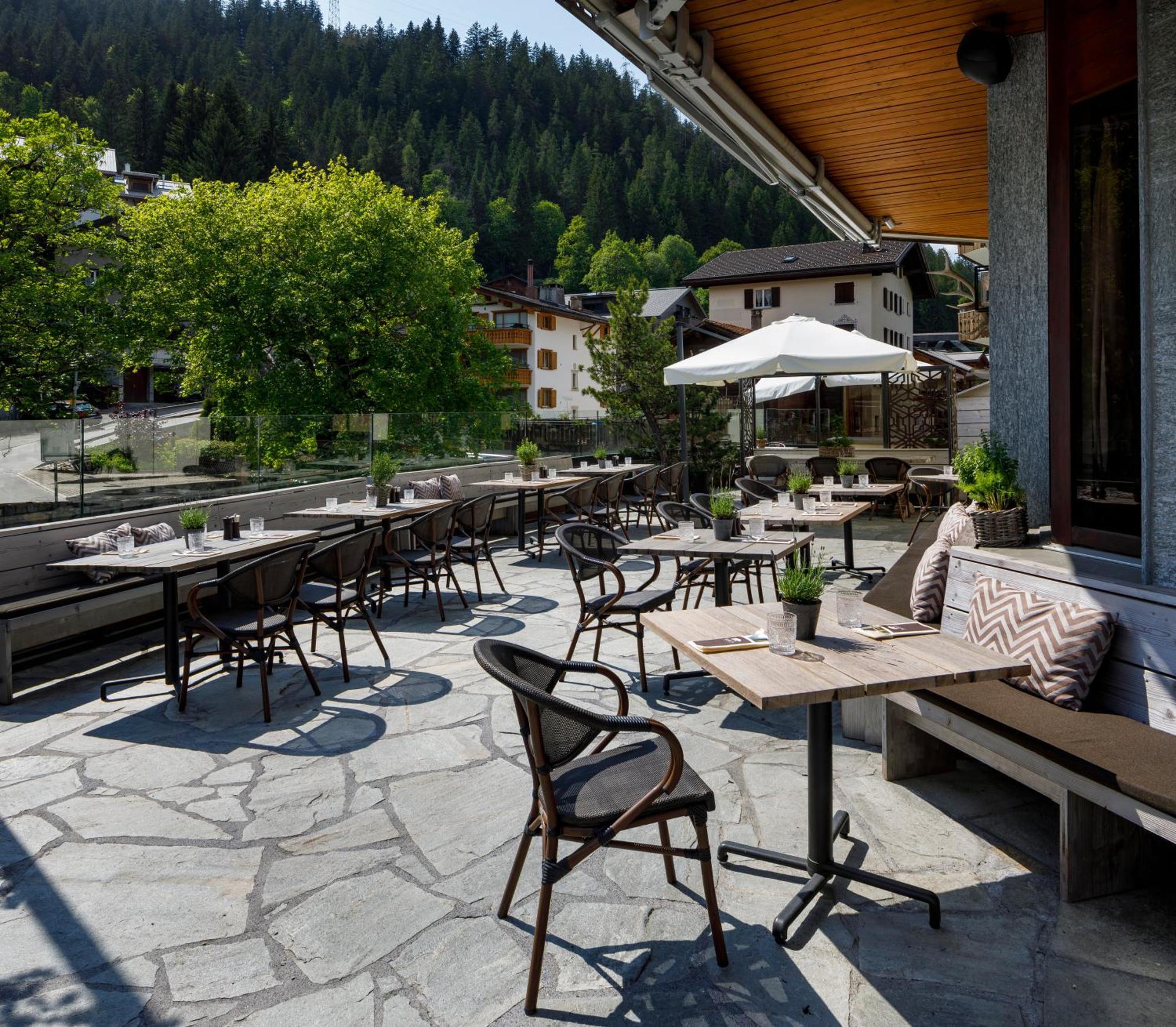 Hotel Piz Buin Клостерс Екстериор снимка